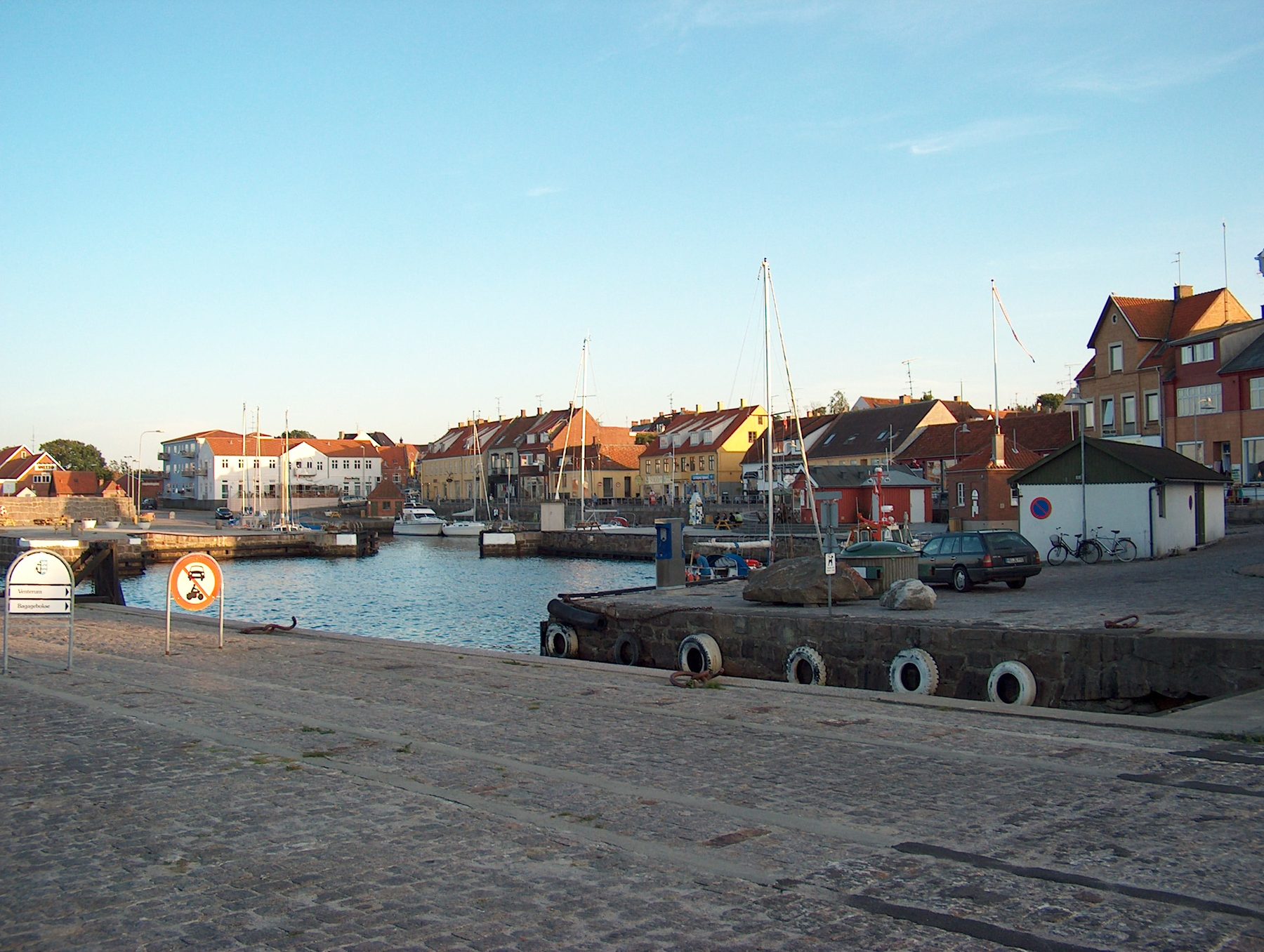 Hamnmiljö i Allinge på norra Bornholm