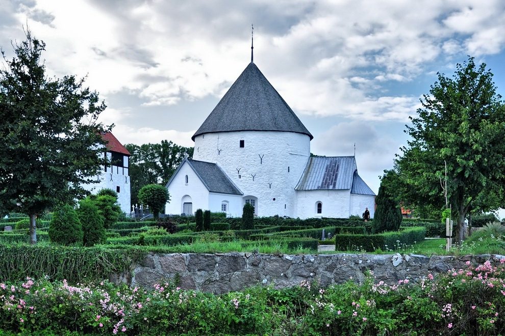 Nylars rundkyrka på Bornholm