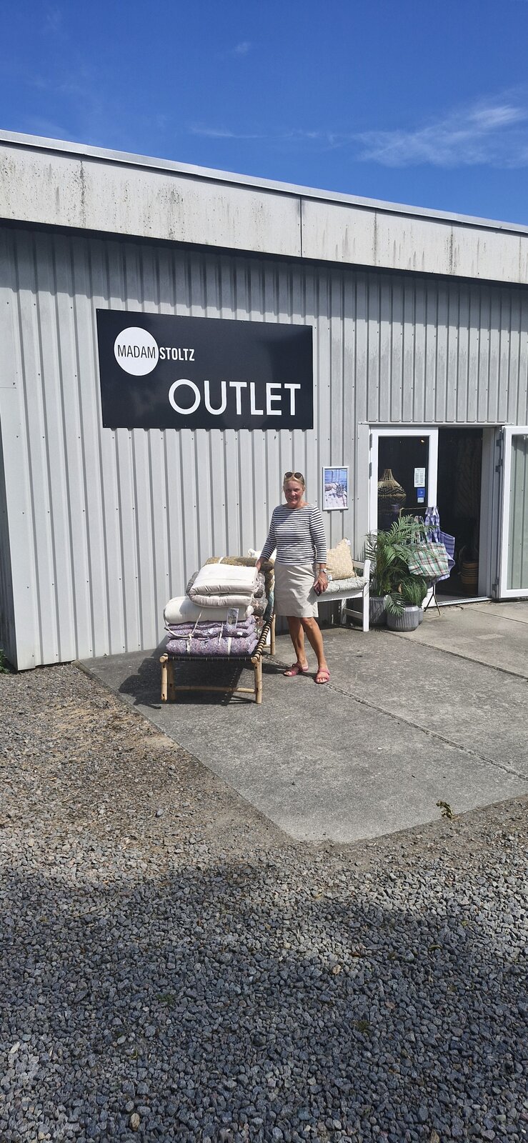 Madam Stoltz Outlet, 29 juli 2026 – bild 1